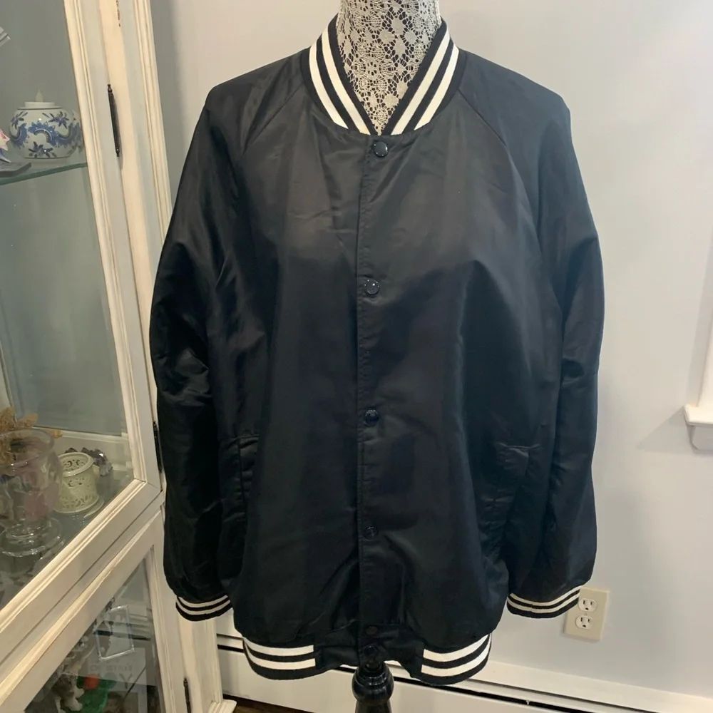 Jay Walker Men’s Black Bomber Jacket with Striped Collar and Smooth Finish